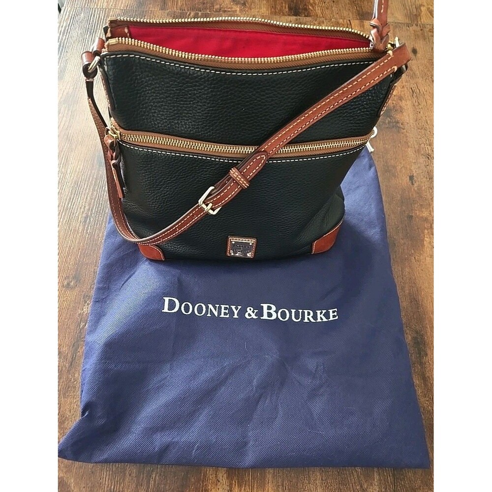 Dooney & Bourke Pebble Leather Crossbody Bag Black / Tan J12410678